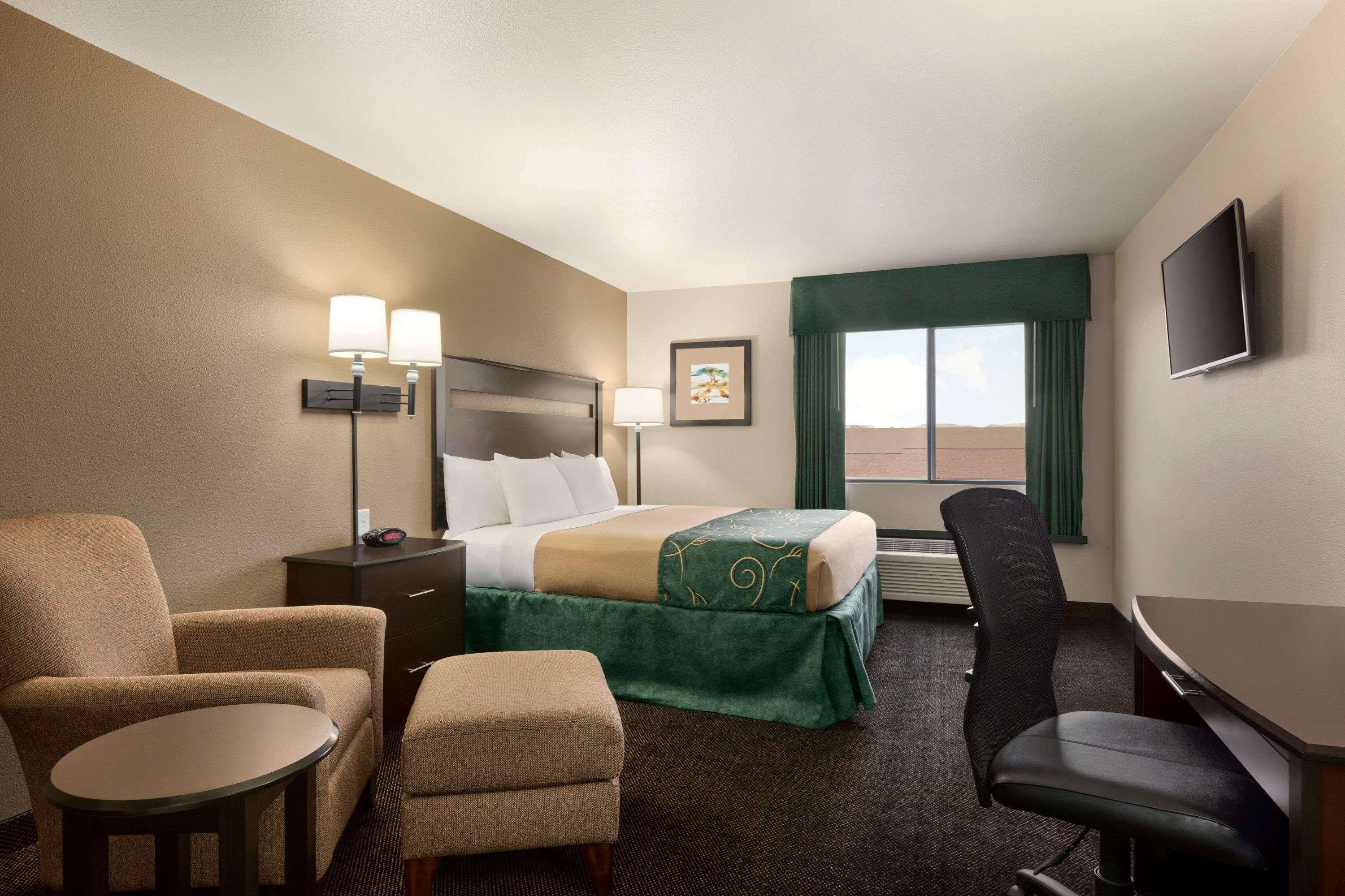 Hotel Baymont By Wyndham Glendive Exterior foto